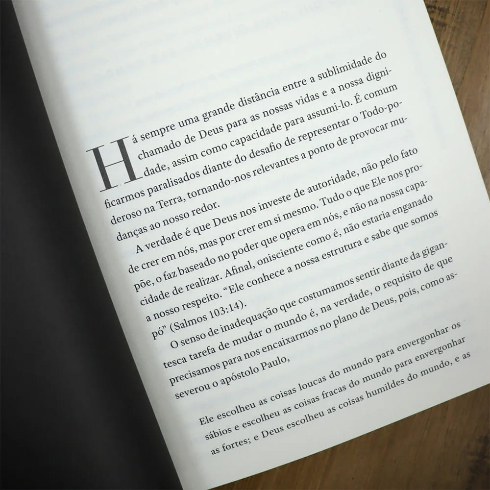 A arte da relevância, livro cristão, relevância cristã, desenvolvimento pessoal, liderança cristã, Danilo Figueira, Hagnos, Luciano Subirá, vida com propósito, impacto social, livro de valores
