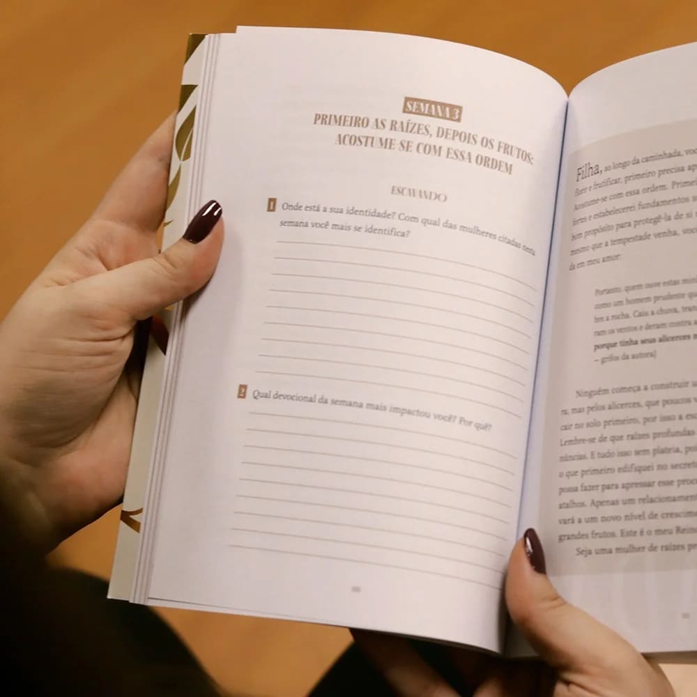 Mulheres Enraizadas - Viviane Martinello | Devocional para Fortalecer a Fé Feminina